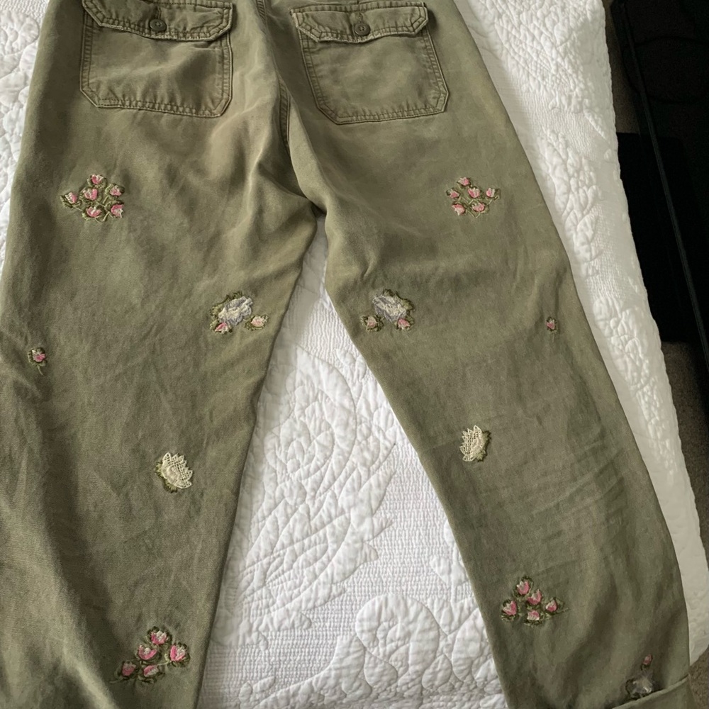 Olive green army style Lucky Brand pants size 6